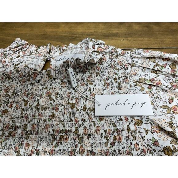 NWT Petal & Pup Long Sleeve Novah Cropped Floral Top Size Large - Picture 6 of 13